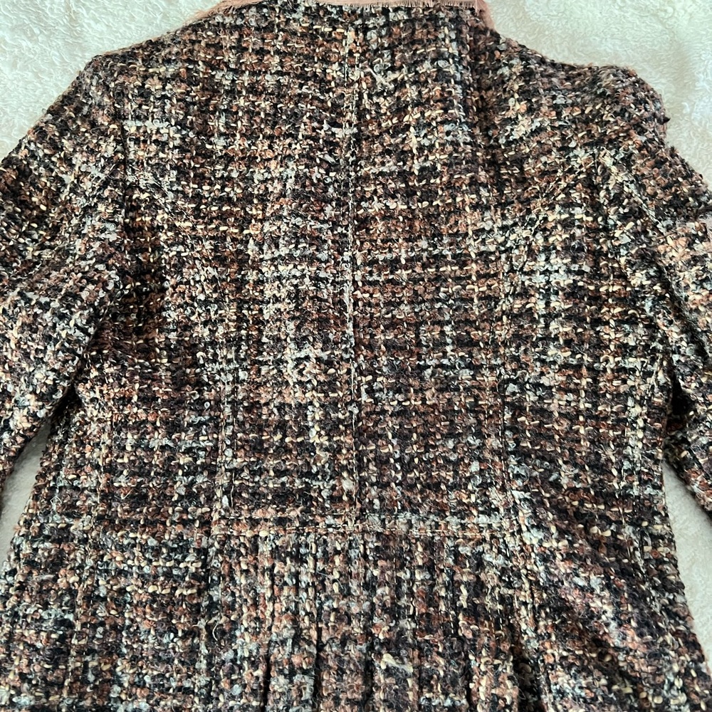 Designer fitted jacket. - Picture 4 of 9